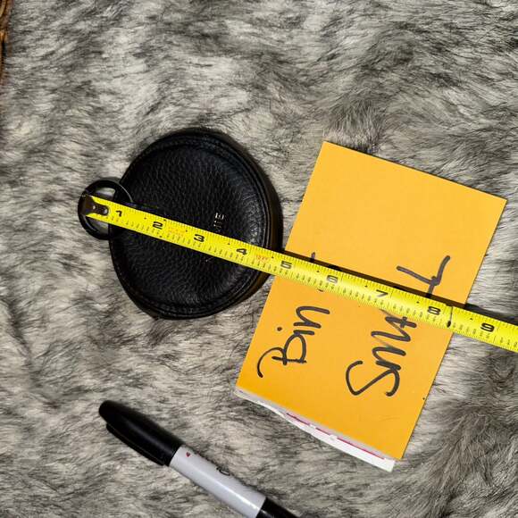 Circular Coin Pouch - Picture 4 of 5